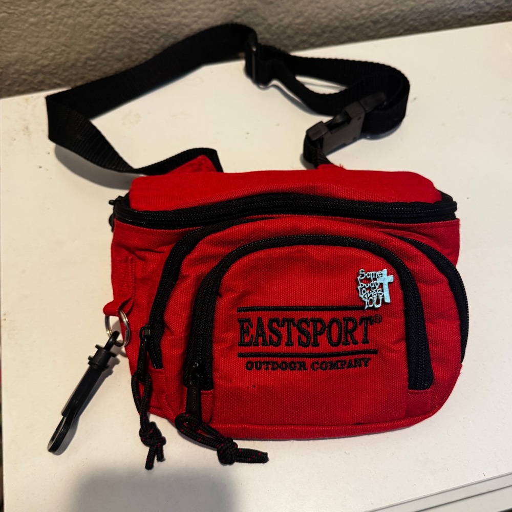 Vintage 1990s EastSport Outdoor Company 3 Pocket Red Fanny Pack Bum Bag with pin